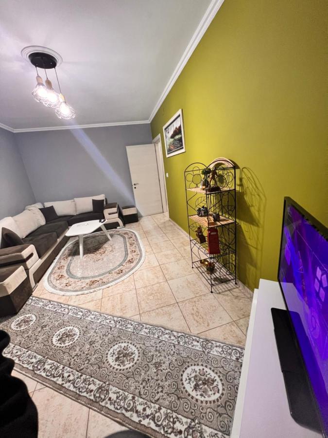 Downtown Retreat "Spiranca" Apartment Tiranë Luaran gambar