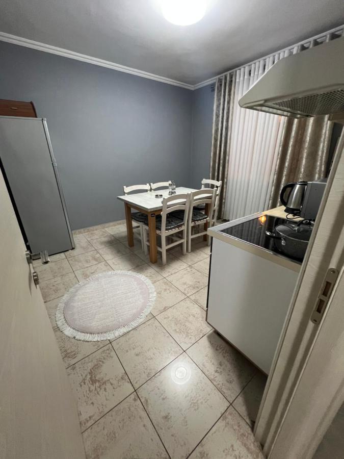 Downtown Retreat "Spiranca" Apartment Tiranë Luaran gambar
